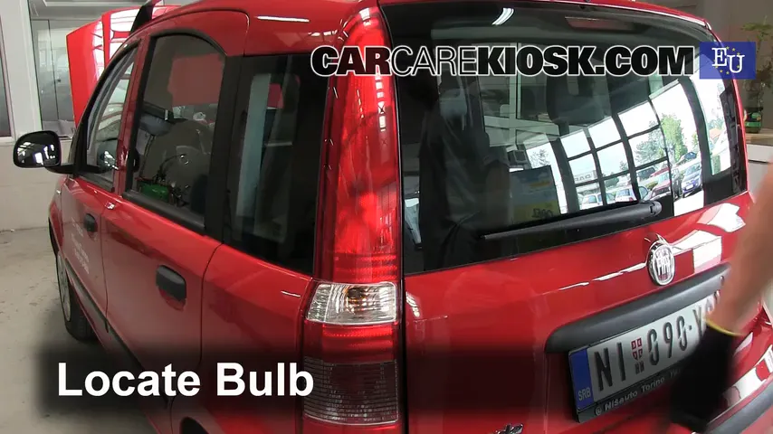 2010 Fiat Panda Active 1.2L 4 Cyl. Lights Turn Signal - Rear (replace bulb)